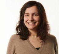 Photo of Dr Francesca Calo smiling