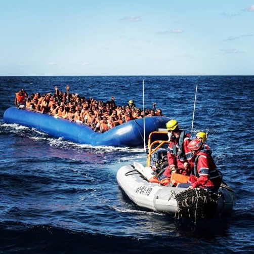 Picture courtesy of Karam Yahya, refugees crossing in a boat