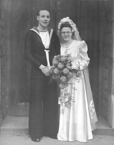 1946 wedding couple