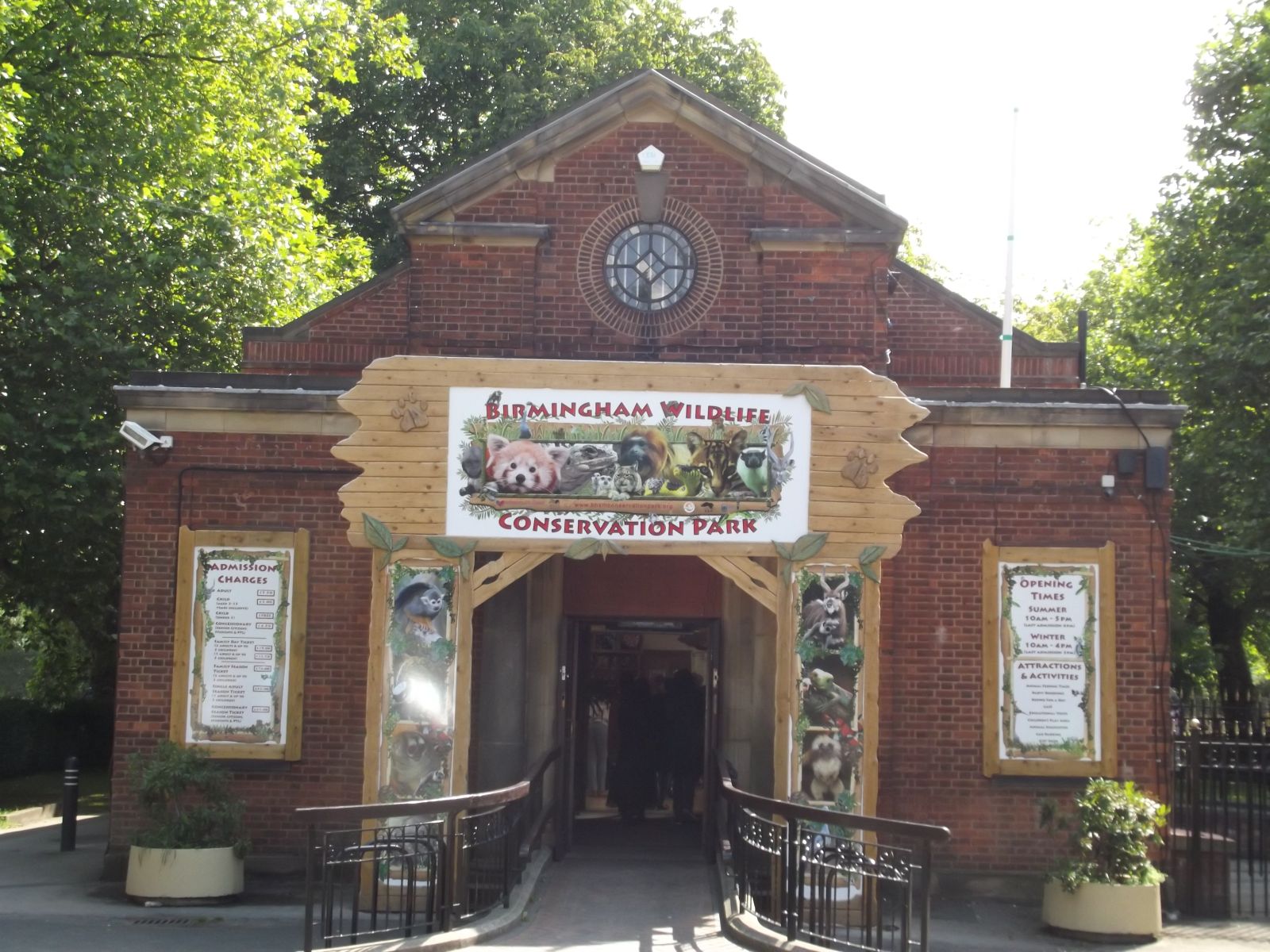 Entrance way into Birmingham Wildlife Conservation Park