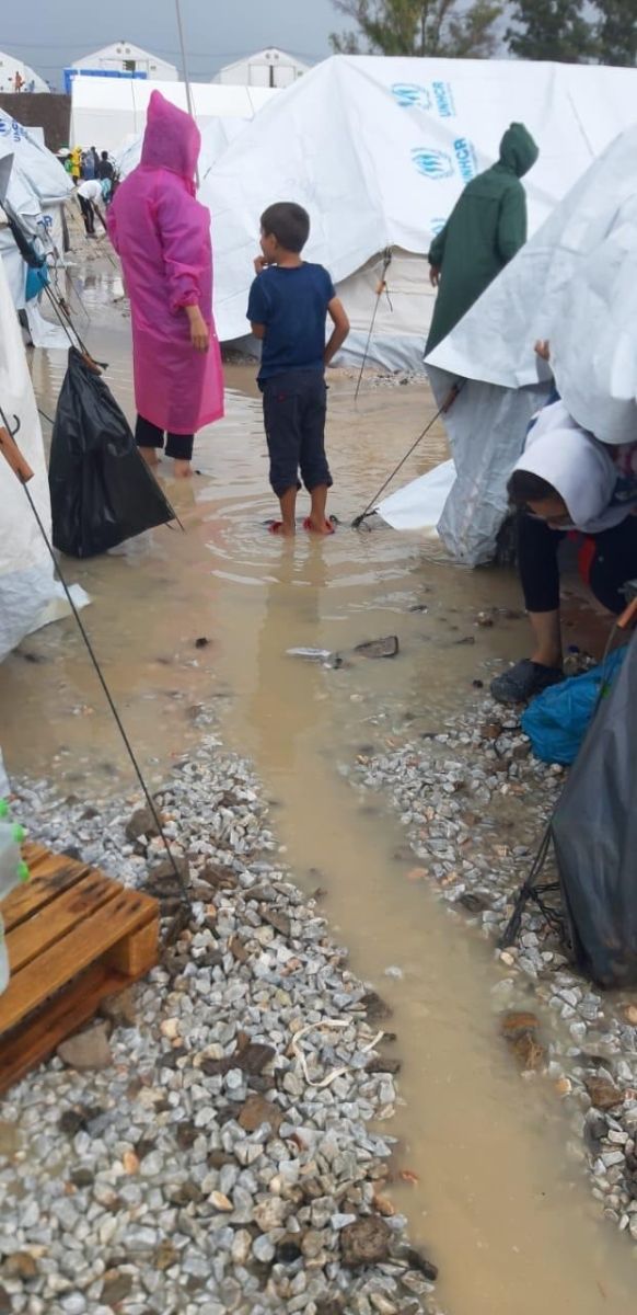 New refugee camp on Lesvos flooded 1
